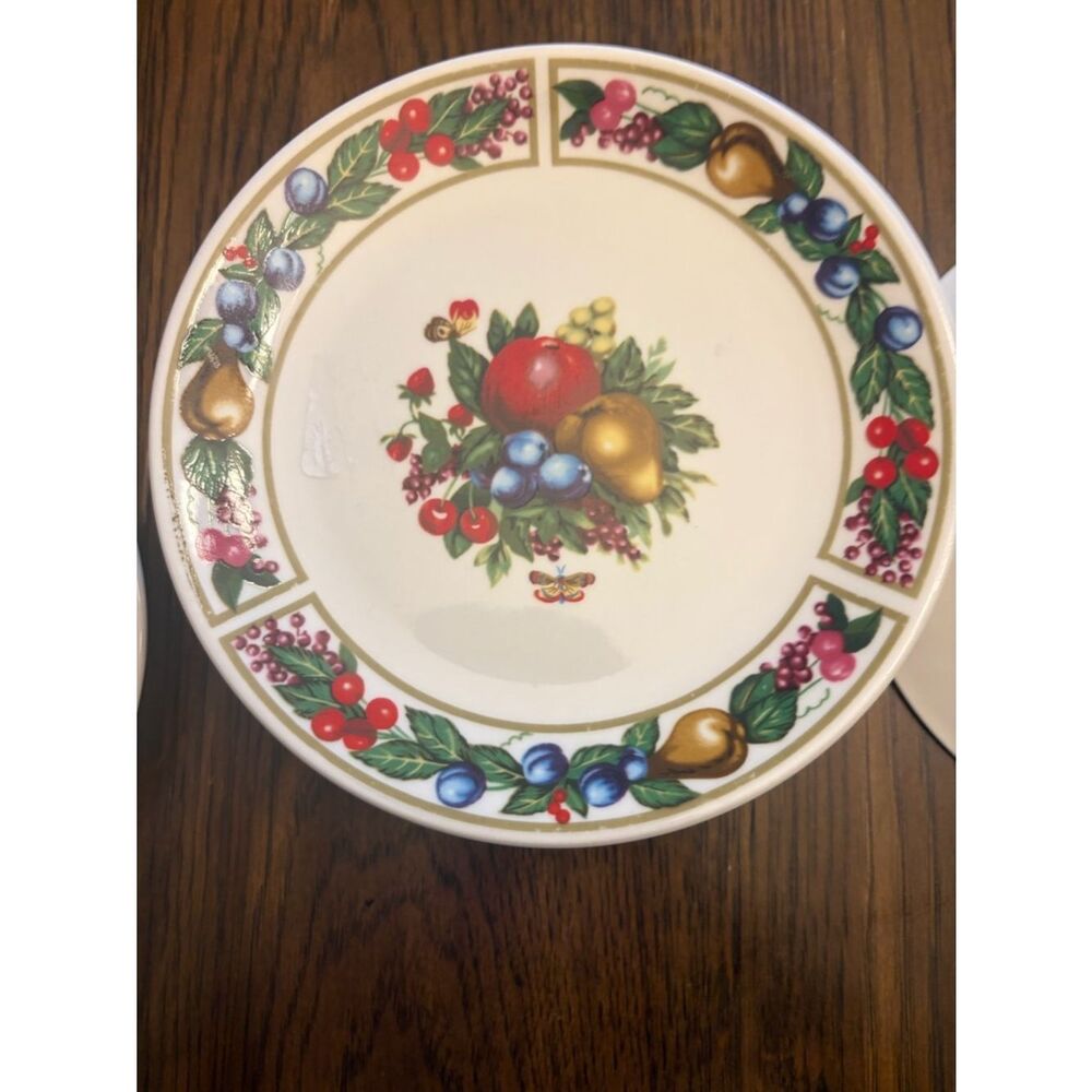 Eden Tabletops Unlimited vintage set of six small Fruit Motif salad/deser Plates